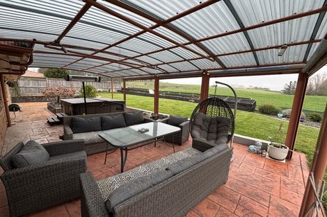 Photo of property in 292 Grandview Road, Western Heights, Hamilton, 3200