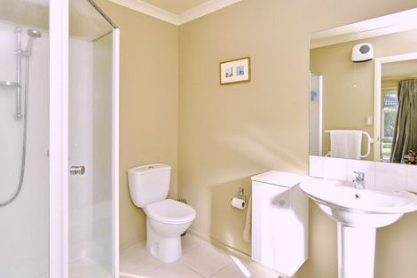 Photo of property in 8 Ross Place, Northwood, Christchurch, 8051