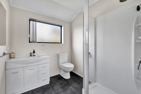 Photo of property in 38 Montague Grove, Stratford, 4332