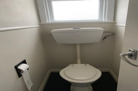 Photo of property in 70 Cambridge Terrace, Papatoetoe, Auckland, 2025