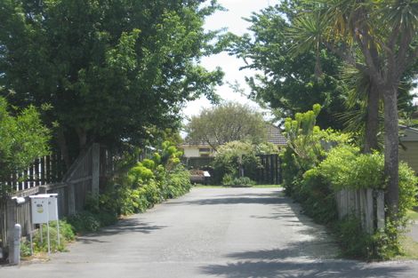 Photo of property in 10a Tralee Place, Bishopdale, Christchurch, 8053