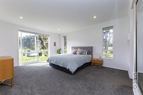 Photo of property in 1293 Old North Road, Helensville, 0875
