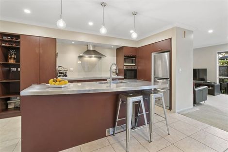 Photo of property in 16 Kittiwake Drive, Schnapper Rock, Auckland, 0632