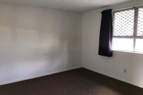 Photo of property in 1/69 Florence Avenue, Orewa, 0931