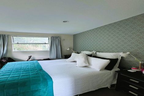 Photo of property in 7/138 Queens Drive, Lyall Bay, Wellington, 6022