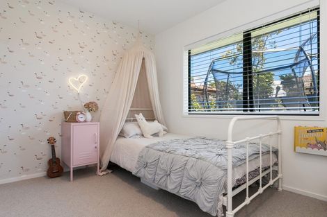 Photo of property in 596 Grenada Street, Papamoa Beach, Papamoa, 3118