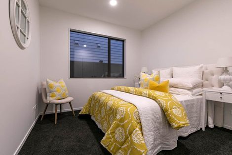 Photo of property in 2 Paparahi Place, Wainui, 0992