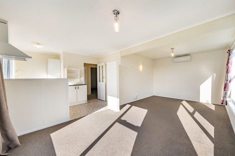 Photo of property in 2/24 Bell Street, Tawa, Wellington, 5028
