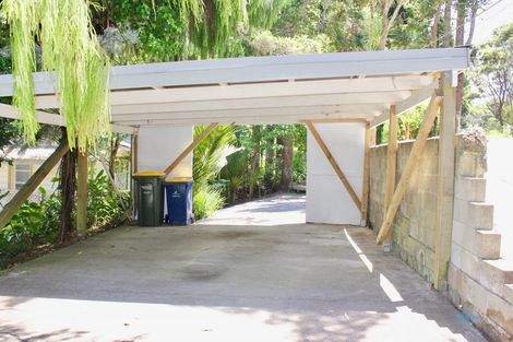 Photo of property in 233 Konini Road, Titirangi, Auckland, 0604