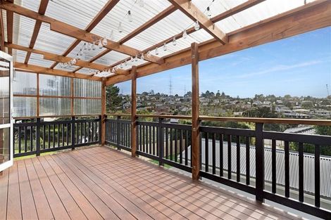 Photo of property in 62 Gallony Avenue, Massey, Auckland, 0614