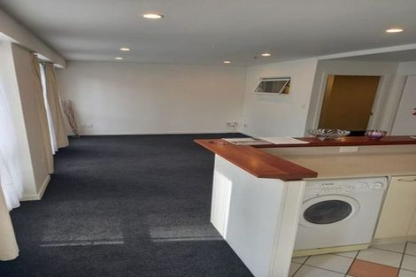 Photo of property in Terrace Heights Apartments, 2a/163 The Terrace, Wellington Central, Wellington, 6011