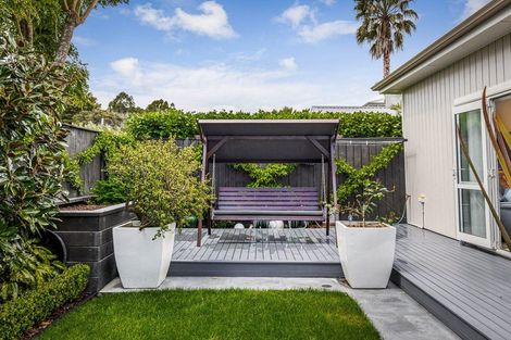 Photo of property in 20 Kensington Drive, Orewa, 0931