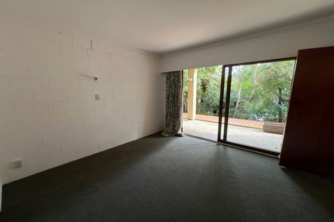 Photo of property in 42 Coroglen Avenue, Birkenhead, Auckland, 0626