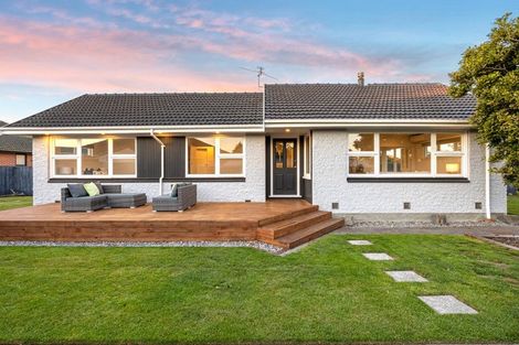 Photo of property in 4 Adrian Place, Shirley, Christchurch, 8061