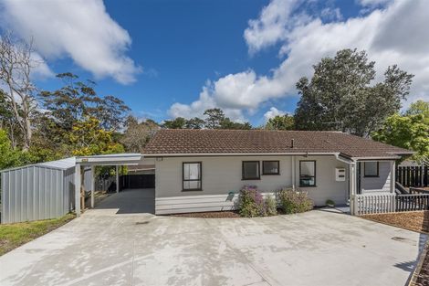 Photo of property in 23 Luckens Road, West Harbour, Auckland, 0618