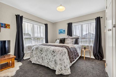 Photo of property in 22 Neal Street, Putaruru, 3411