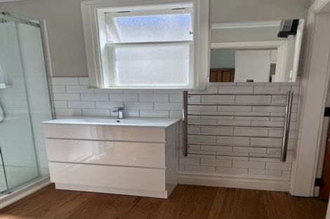 Photo of property in 98 Wallace Street, Mount Cook, Wellington, 6021