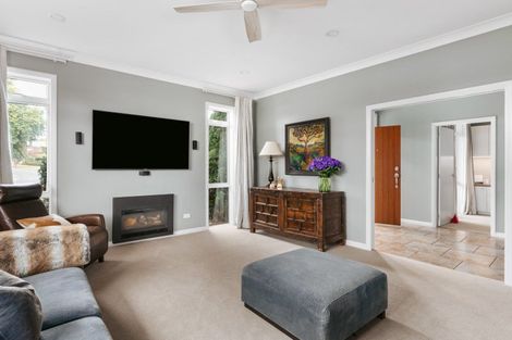 Photo of property in 18 Hansard Place, Bethlehem, Tauranga, 3110