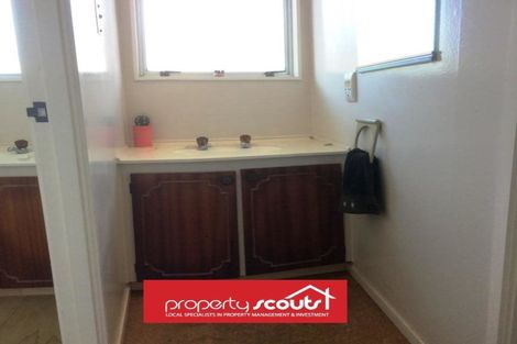 Photo of property in 16 Forest Hill Road, Henderson, Auckland, 0612