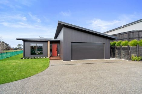 Photo of property in 64 Les Wakefield Road, Mapua, 7005