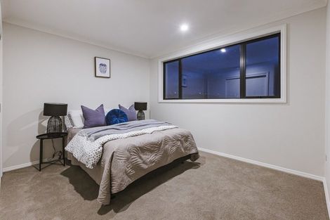 Photo of property in 28 Catalina Avenue, Rosehill, 2113