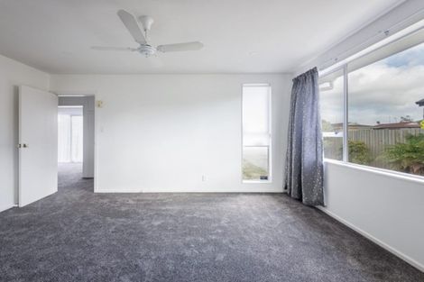 Photo of property in 4 Lamorna Road, Parklands, Christchurch, 8083