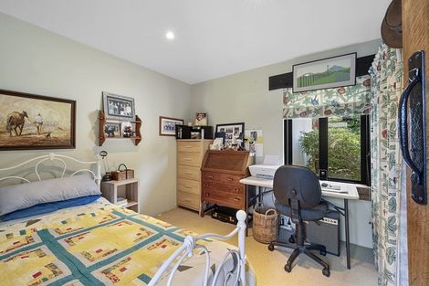 Photo of property in 475 Frankley Road, Hurworth, New Plymouth, 4371