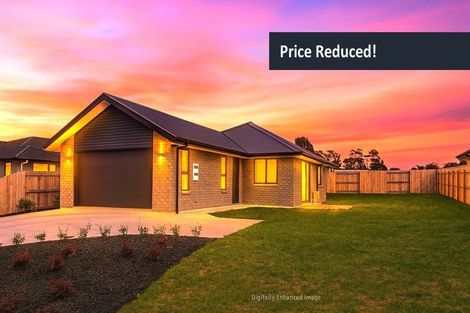 Photo of property in 57 Te Taniwha Road, One Tree Point, 0118