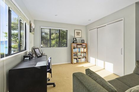 Photo of property in 10a Fettes Crescent, Seatoun, Wellington, 6022