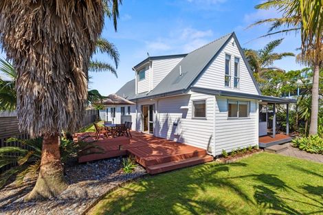 Photo of property in 338 Papamoa Beach Road, Papamoa Beach, Papamoa, 3118