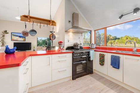 Photo of property in 153 Halcombe Road, Feilding, 4775