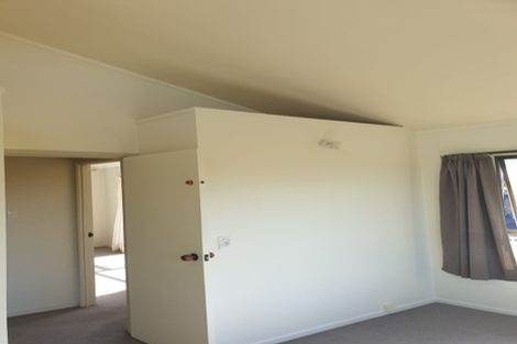 Photo of property in 38 Tree View Avenue, Glenfield, Auckland, 0629