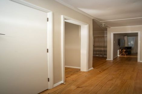 Photo of property in 16 Manchester Street, Patea, 4520