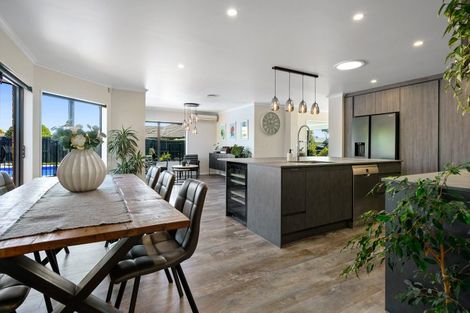 Photo of property in 28 Madison Street, Cambridge, 3434