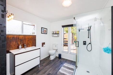 Photo of property in 11 Koura Street, Tangimoana, 4822