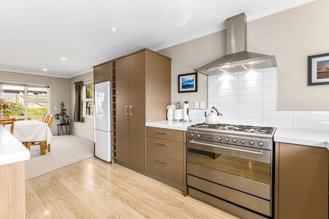 Photo of property in 3 Catlins Glen, Aotea, Porirua, 5024