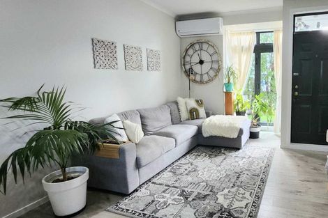 Photo of property in Tuscany Towers, 47/1 Ambrico Place, New Lynn, Auckland, 0600