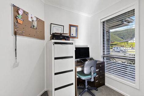 Photo of property in 14 Huntaway Close, Stoke, Nelson, 7011