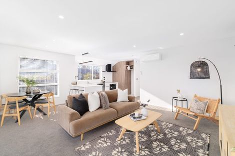 Photo of property in 8a Wychwood Crescent, Bishopdale, Christchurch, 8053