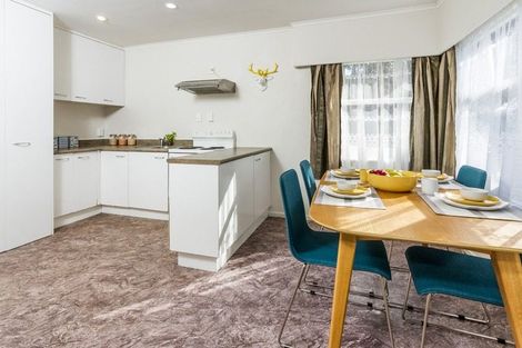Photo of property in 22 Alamein Avenue, Belmont, Auckland, 0622