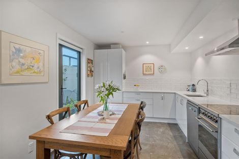 Photo of property in 1/124 Leinster Road, Merivale, Christchurch, 8014