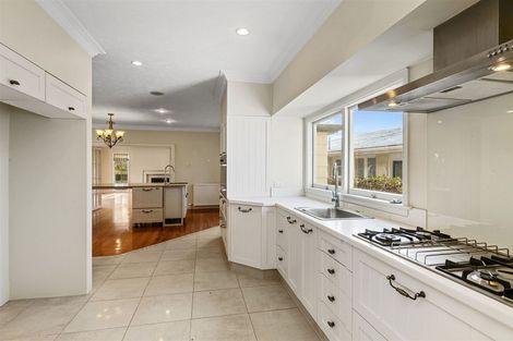 Photo of property in 218 Grahams Road, Burnside, Christchurch, 8053