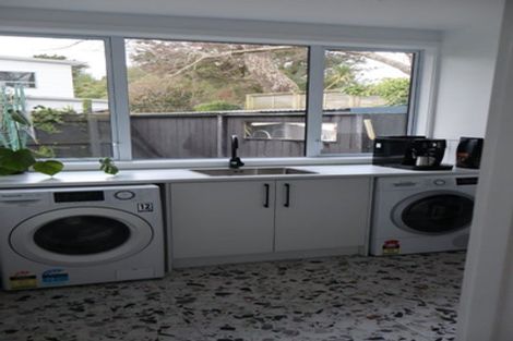 Photo of property in 12 Kukupa Grove, Heretaunga, Upper Hutt, 5018