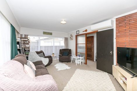 Photo of property in 3 Gadsby Place, Hamilton East, Hamilton, 3216