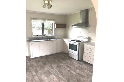 Photo of property in 2/34a Kelvin Road, Papakura, 2110