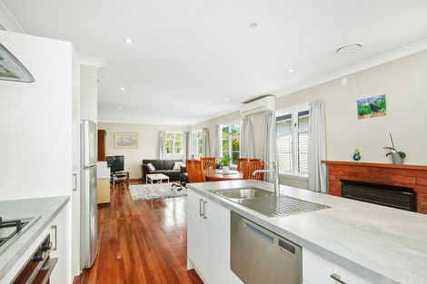 Photo of property in 247 Middleton Road, Glenside, Wellington, 6037