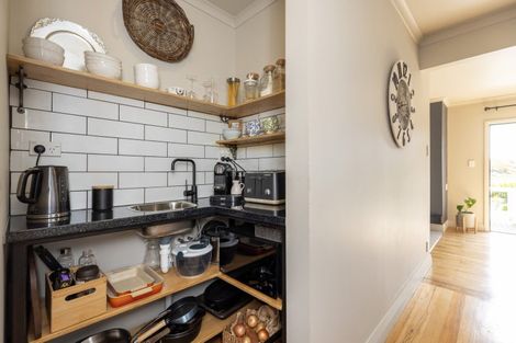 Photo of property in 5 Eatwell Avenue, Paraparaumu Beach, Paraparaumu, 5032