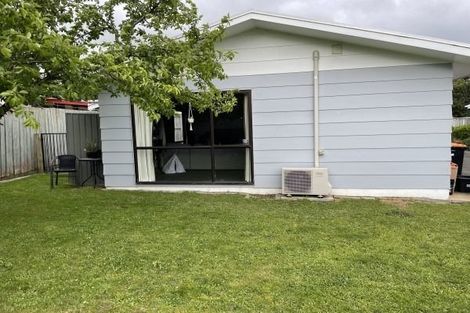 Photo of property in 4 Colonial Place, Kelvin Grove, Palmerston North, 4414