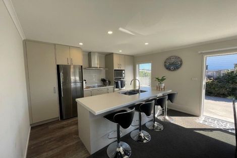 Photo of property in 25 Oka Street, Papamoa Beach, Papamoa, 3118