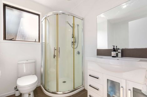 Photo of property in 80 Sunvue Road, Glen Eden, Auckland, 0602